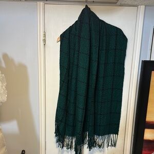 Elegant Green Plaid Scarf 70x25